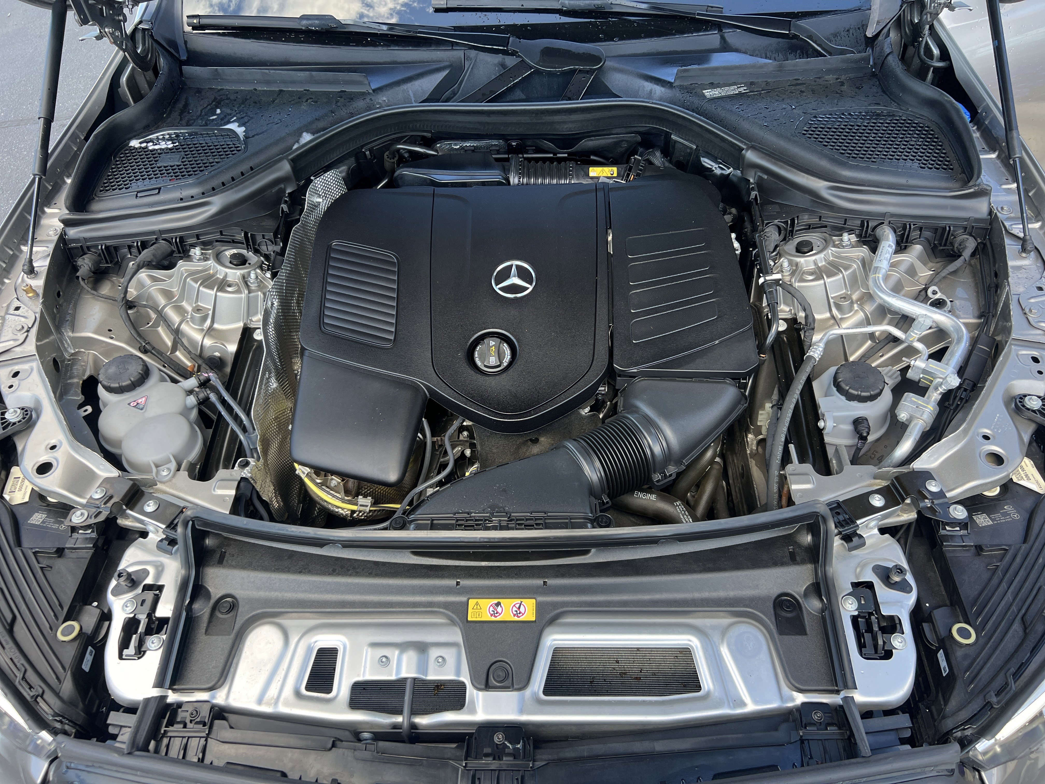 Used 2024 Mercedes-Benz GLC 300 4MATIC w/ AMG Line image 35