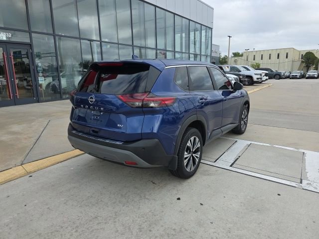 Used 2023 Nissan Rogue SV image 4