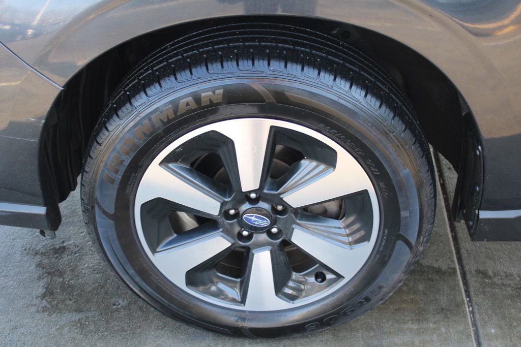 Used 2018 Subaru Forester 2.5i Premium w/ All-Weather Package image 12