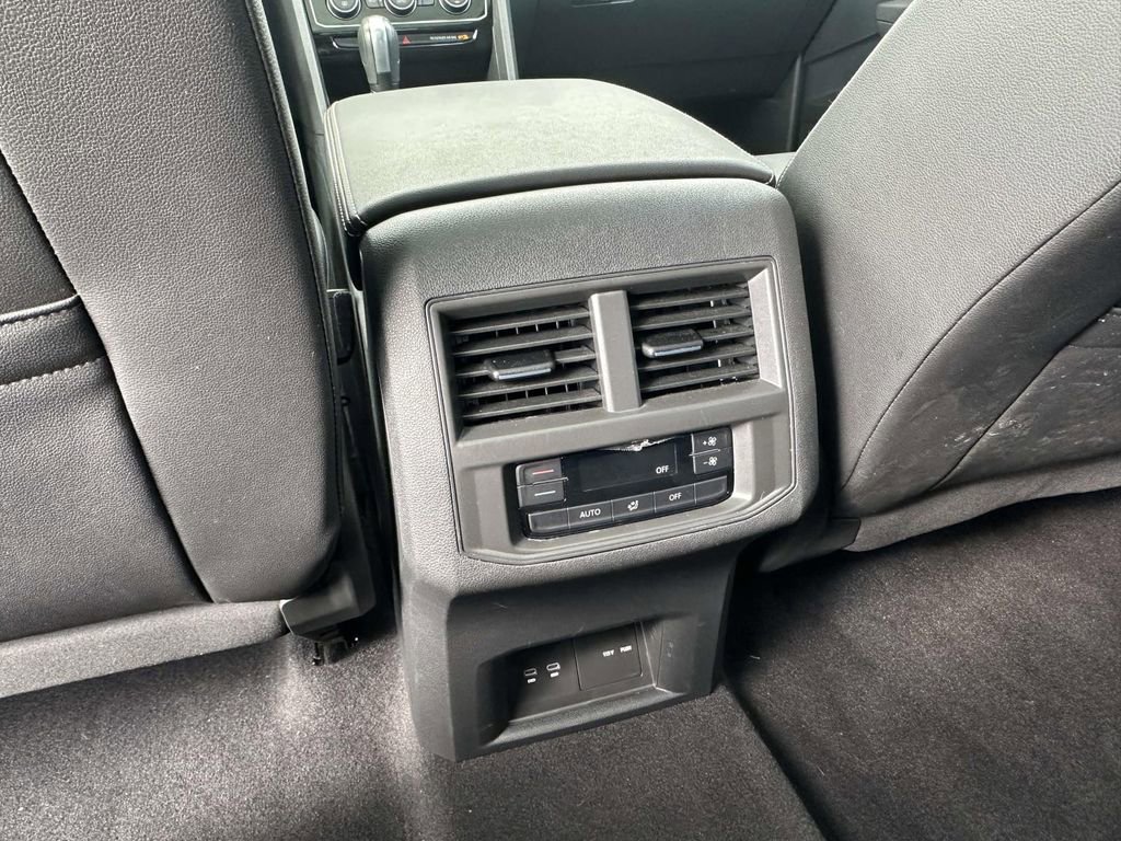 Certified 2023 Volkswagen Atlas SE w/ Panoramic Sunroof Package image 14