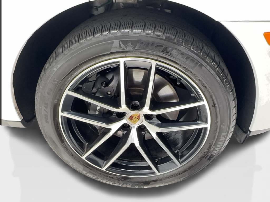 Used 2024 Porsche Macan w/ Premium Plus Package AWD/4WD image 16