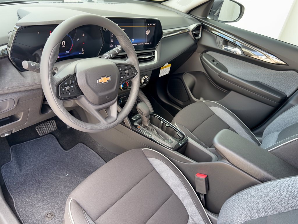 New 2026 Chevrolet TrailBlazer LS w/ LS Convenience Package FWD image 4