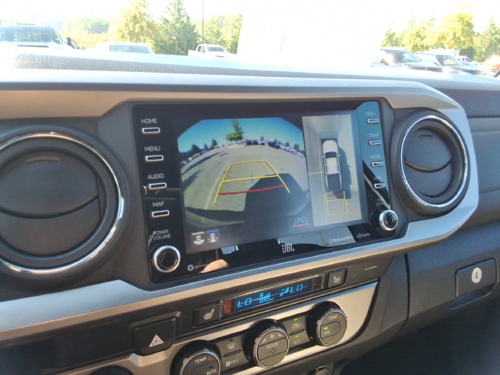 Used 2023 Toyota Tacoma Limited AWD/4WD image 16