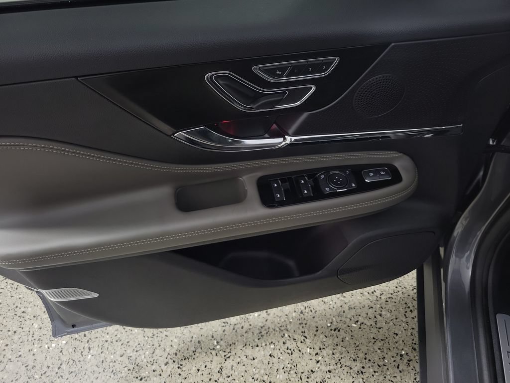Certified 2023 Lincoln Corsair Reserve FWD image 19