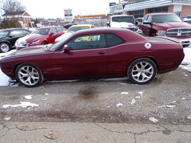 Used 2019 Dodge Challenger R/T w/ Cold Weather Group image 8