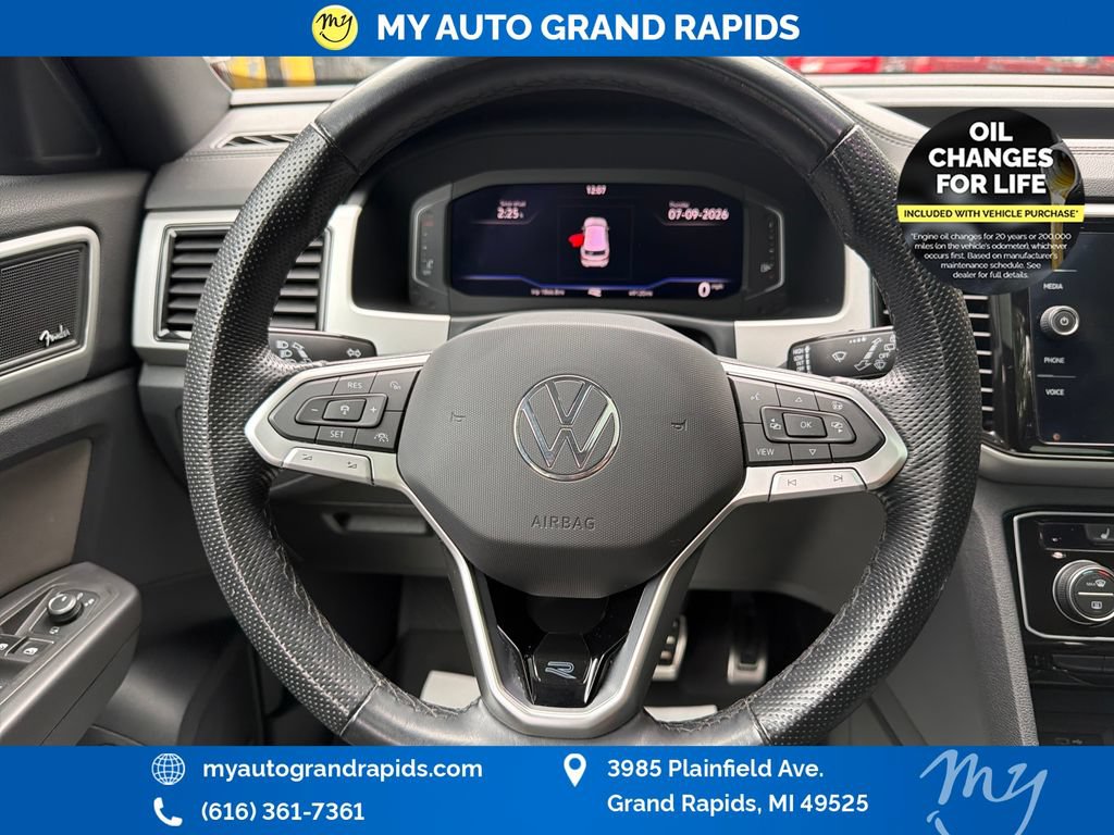 Used 2022 Volkswagen Atlas Cross Sport SEL Premium R-Line AWD/4WD image 14
