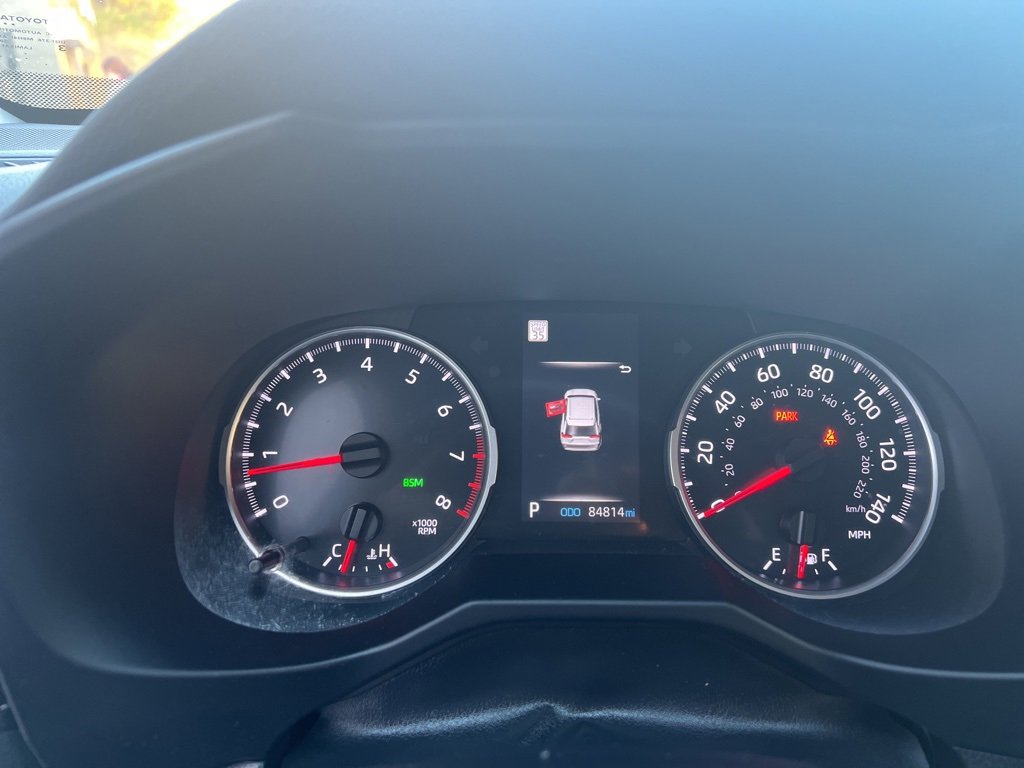 Used 2021 Toyota RAV4 XLE AWD/4WD image 3