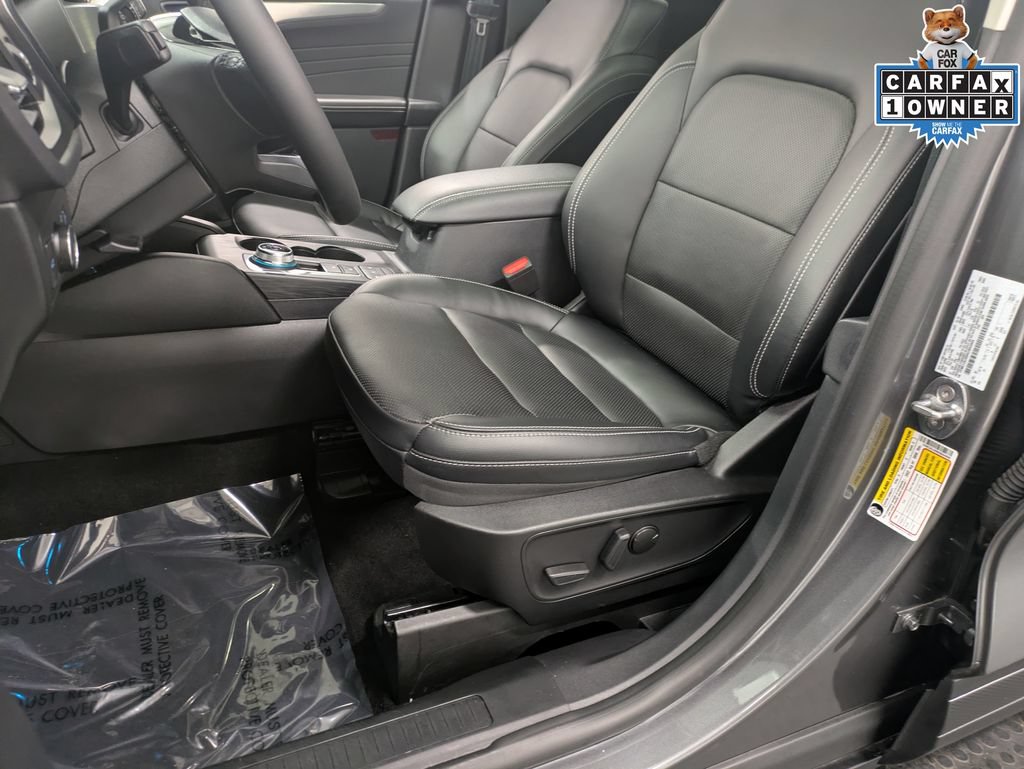 Used 2022 Ford Escape Titanium w/ Class II Trailer Tow Package AWD/4WD image 11