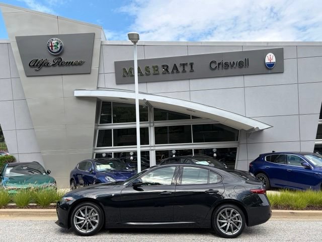 Used 2023 Alfa Romeo Giulia Ti AWD/4WD image 7