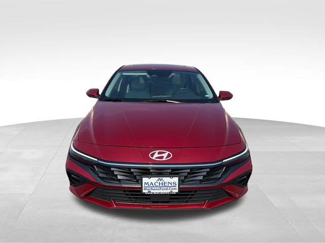 Used 2025 Hyundai Elantra Limited FWD image 9