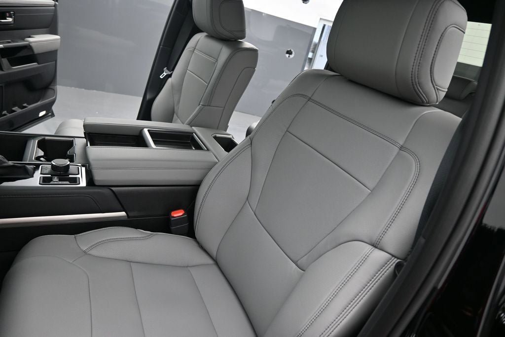 New 2026 Toyota Tundra Limited AWD/4WD image 9