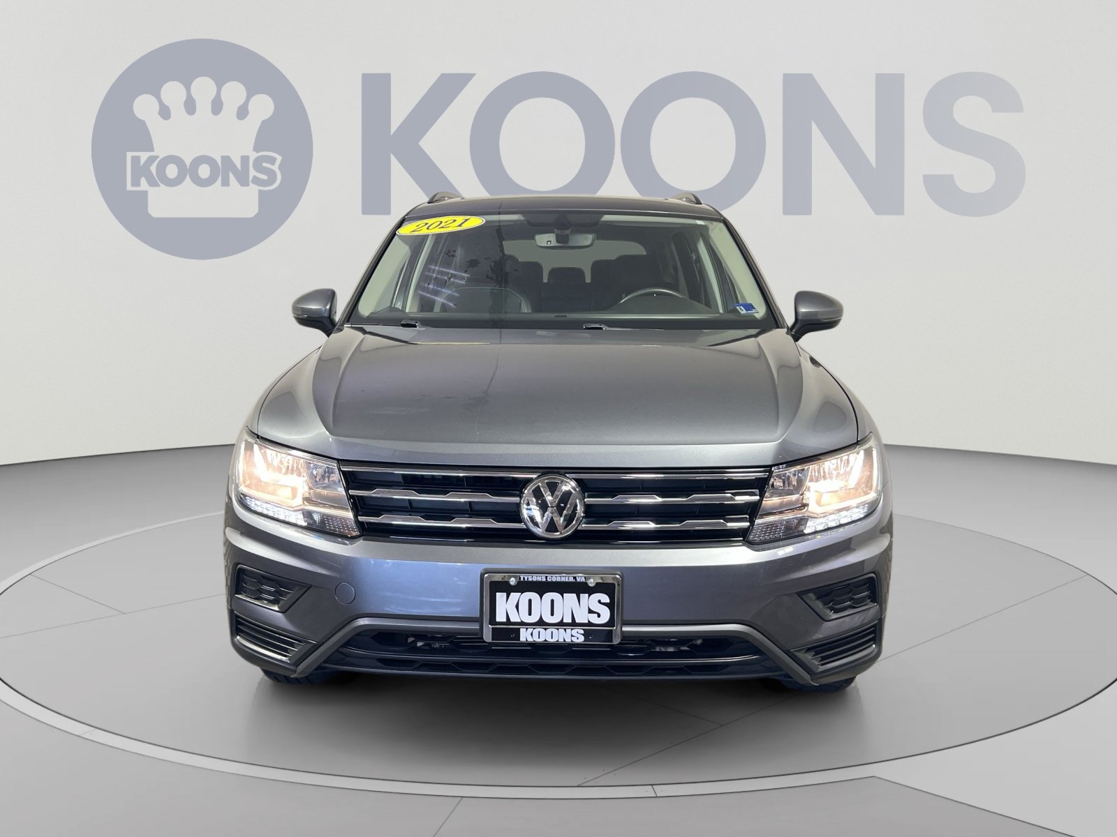 Used 2021 Volkswagen Tiguan SE w/ Panoramic Sunroof Package AWD/4WD image 11