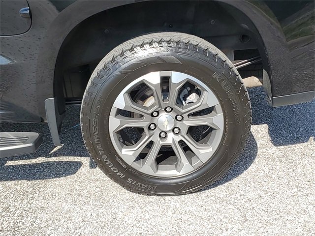 Used 2023 Chevrolet Silverado 1500 High Country w/ Z71 Off-Road Package image 8