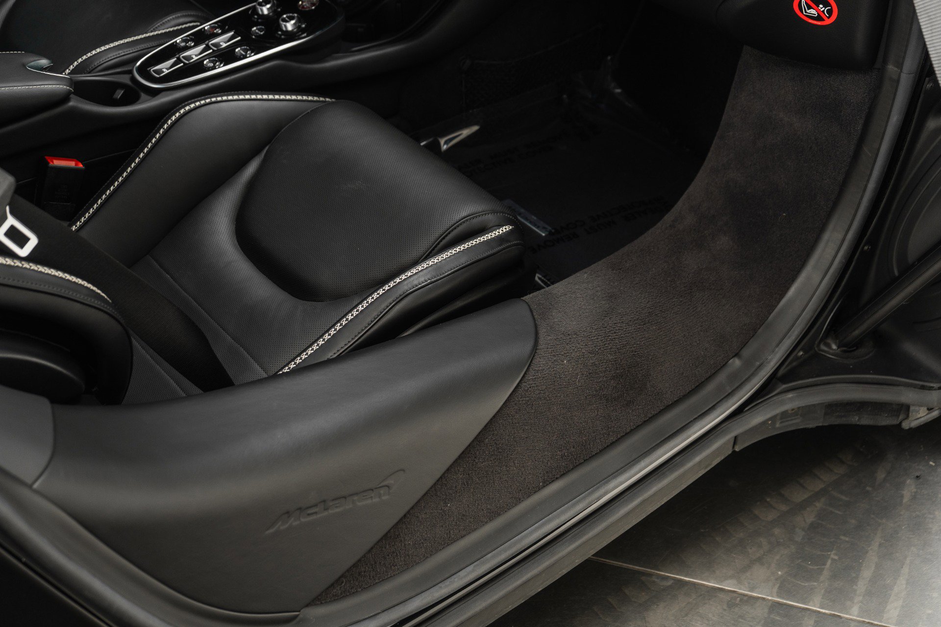 Used 2022 McLaren GT image 30