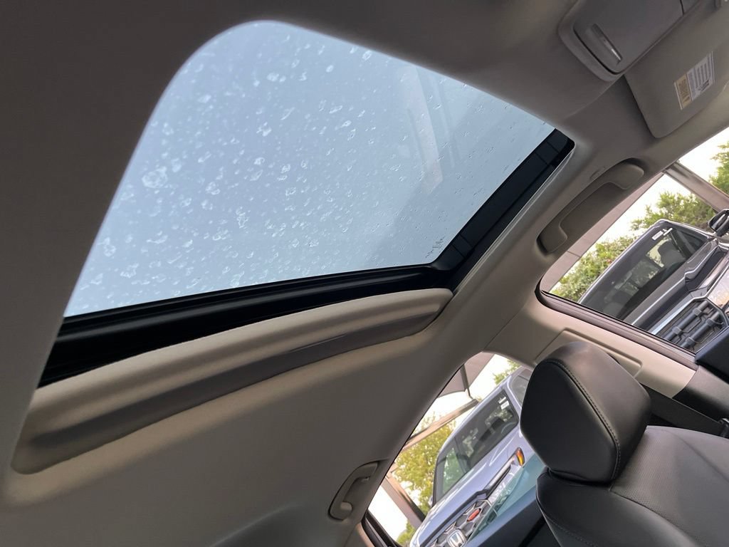 Used 2023 Honda Accord Touring image 30