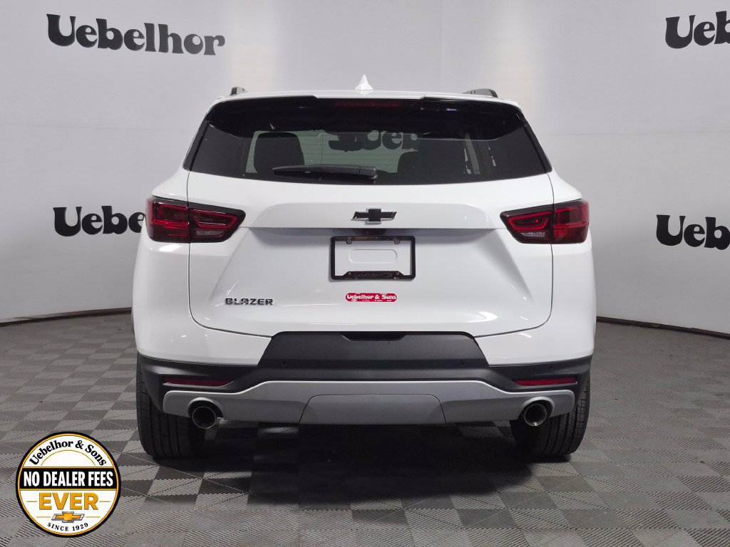 New 2026 Chevrolet Blazer LT w/ Sound & Technology Package FWD image 6