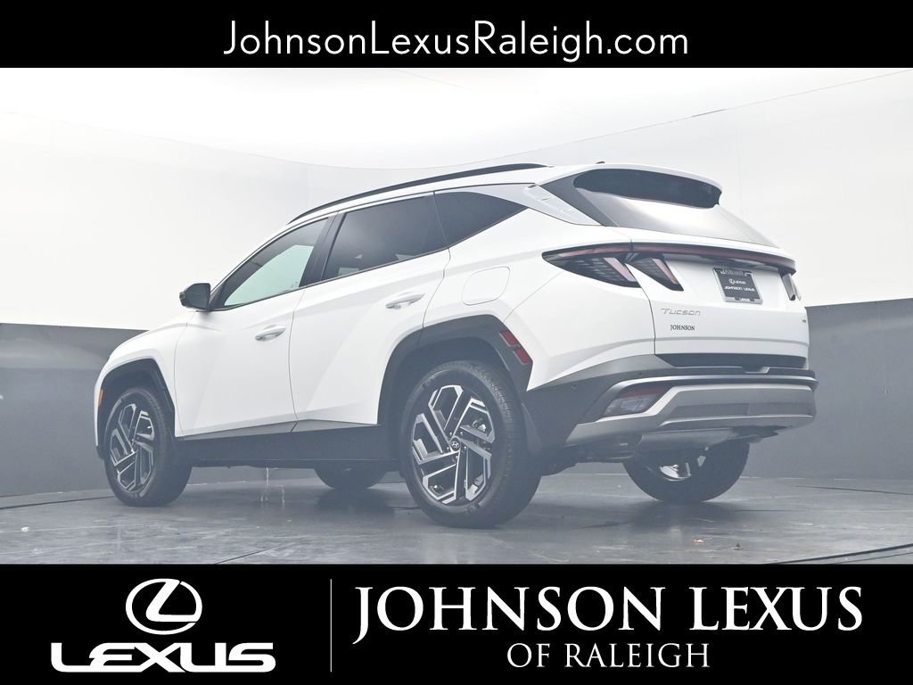 Used 2025 Hyundai Tucson Limited image 19