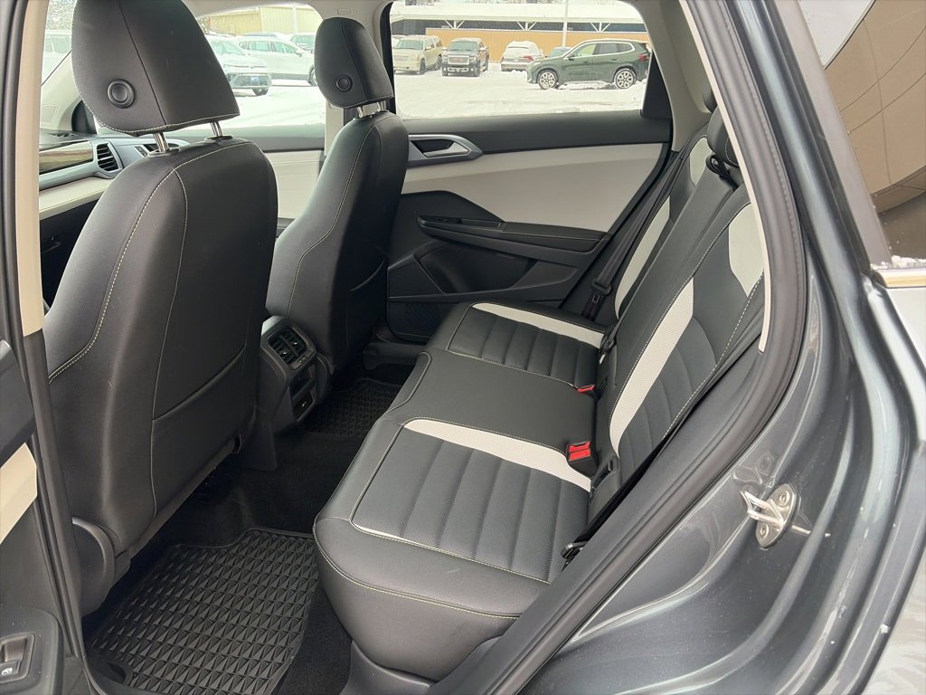 Used 2025 Volkswagen Taos SEL w/ Black Wheel Plus Package image 13