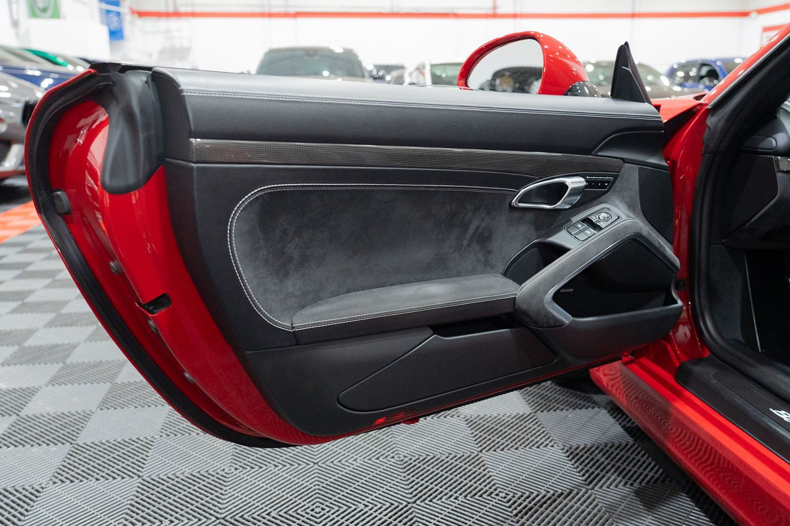 Used 2016 Porsche Boxster GTS RWD image 19