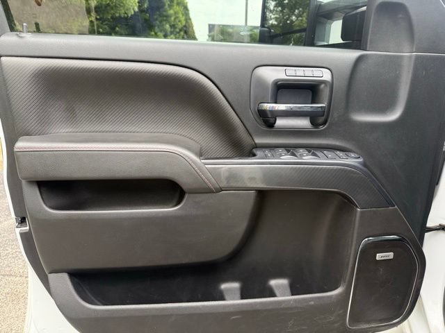Used 2016 GMC Sierra 2500 SLT w/ All-Terrain HD Package AWD/4WD image 16