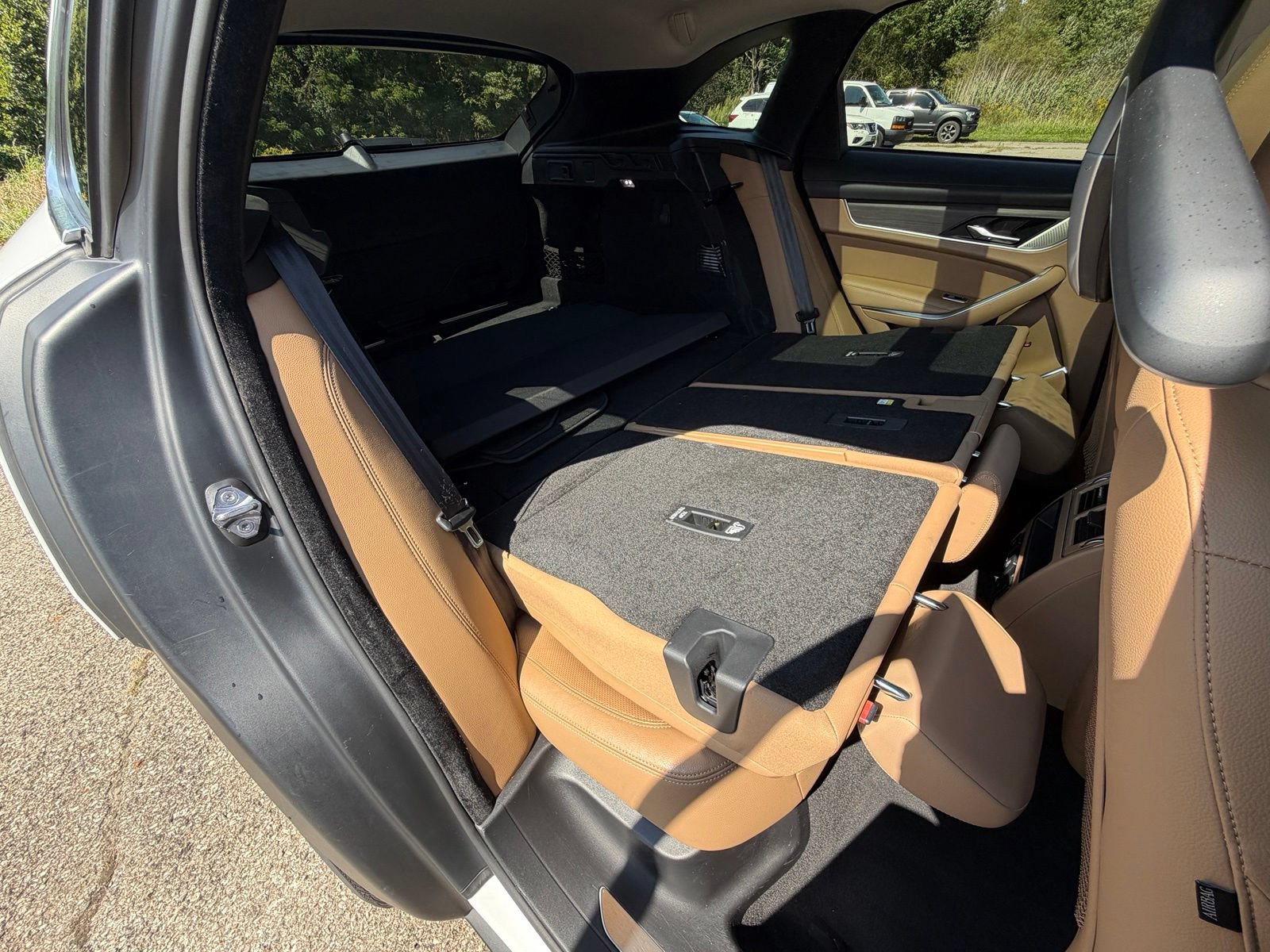 Used 2021 Jaguar F-PACE S AWD/4WD image 35