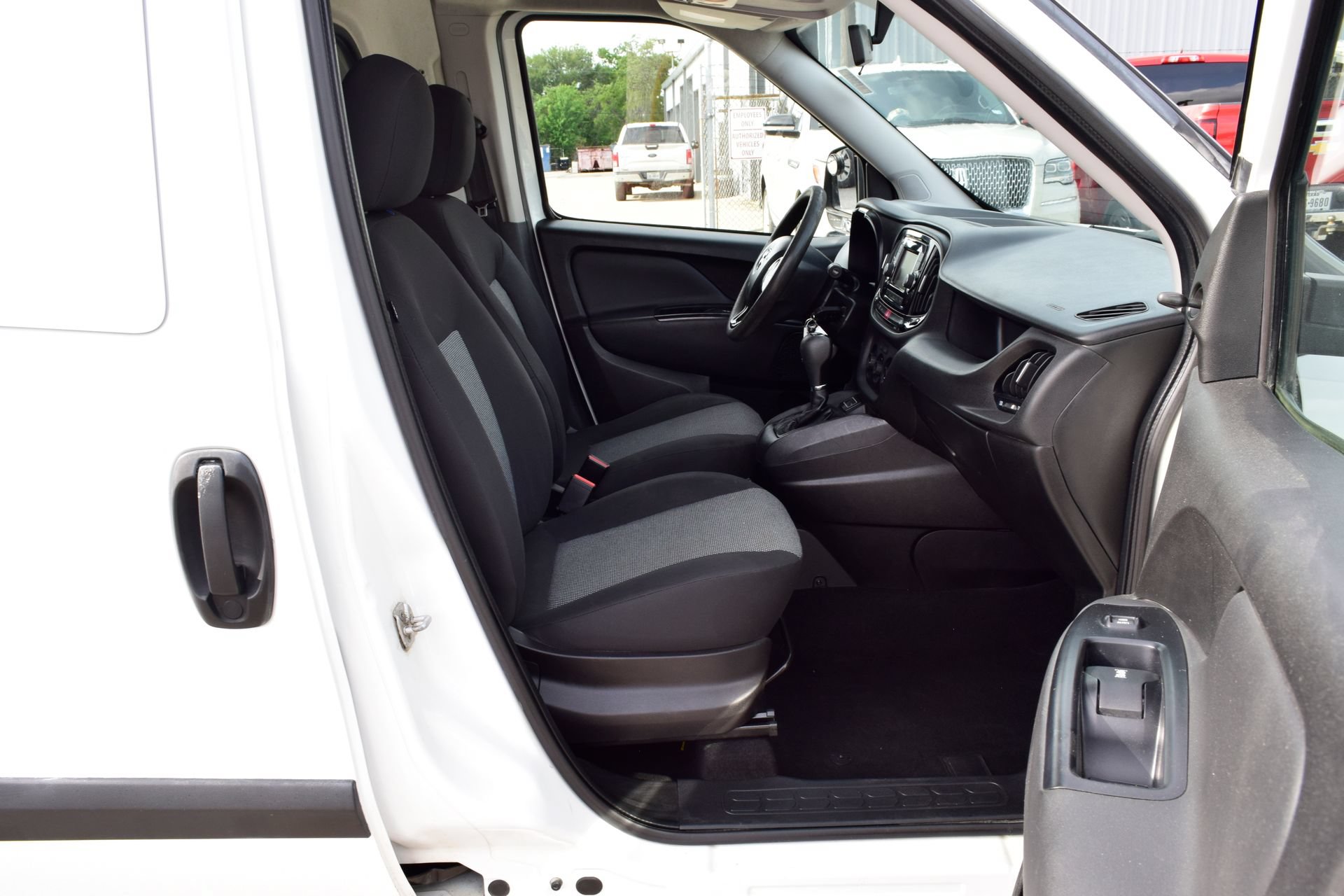 Used 2019 RAM ProMaster City Tradesman FWD image 20