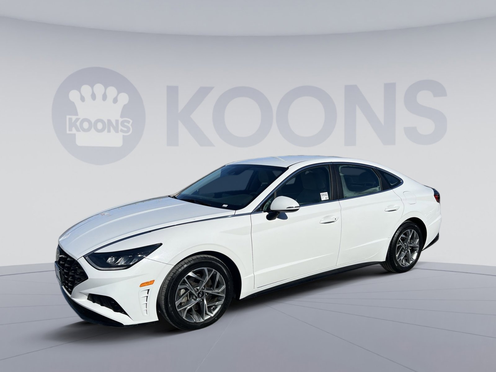 Used 2023 Hyundai Sonata SEL image 1