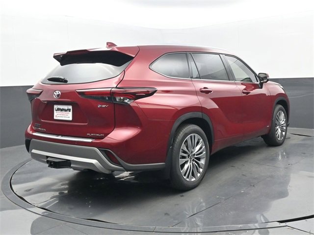 New 2026 Toyota Highlander Platinum image 21