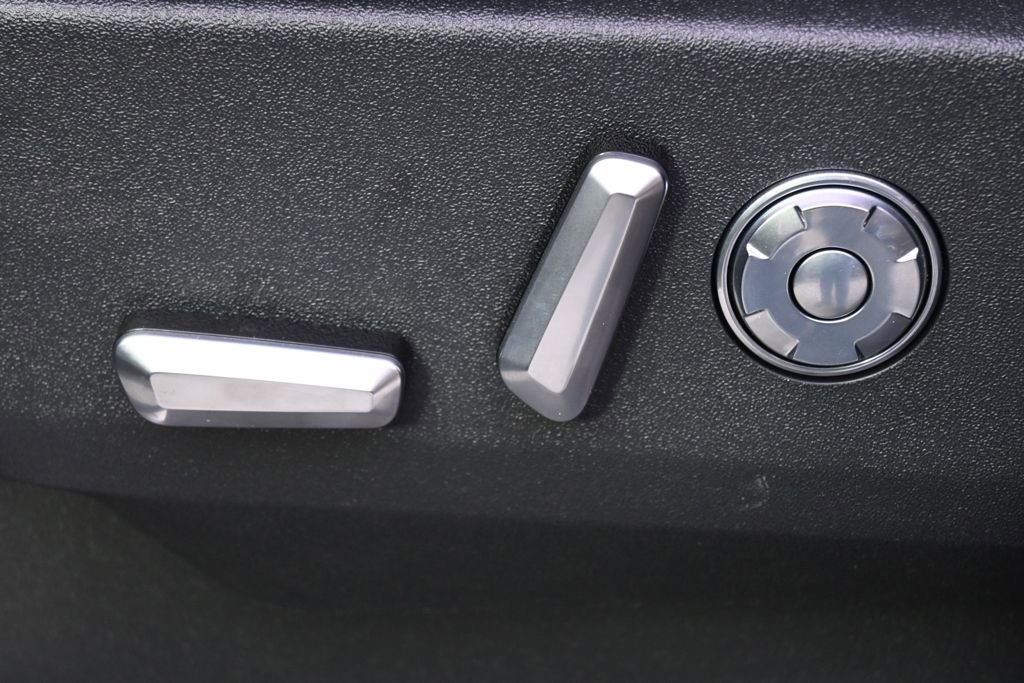 New 2026 Lincoln Navigator Reserve w/ Jet Appearance Package image 14