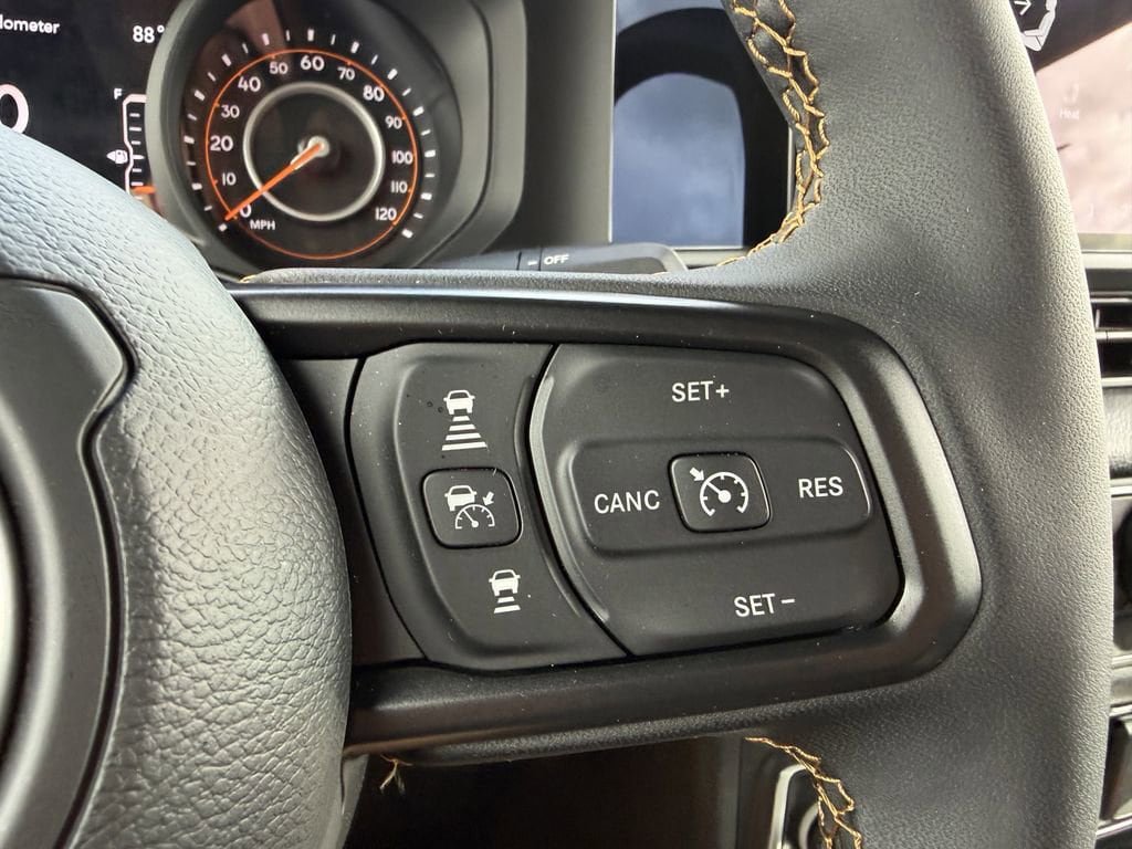Used 2024 Jeep Wrangler Sport AWD/4WD image 28