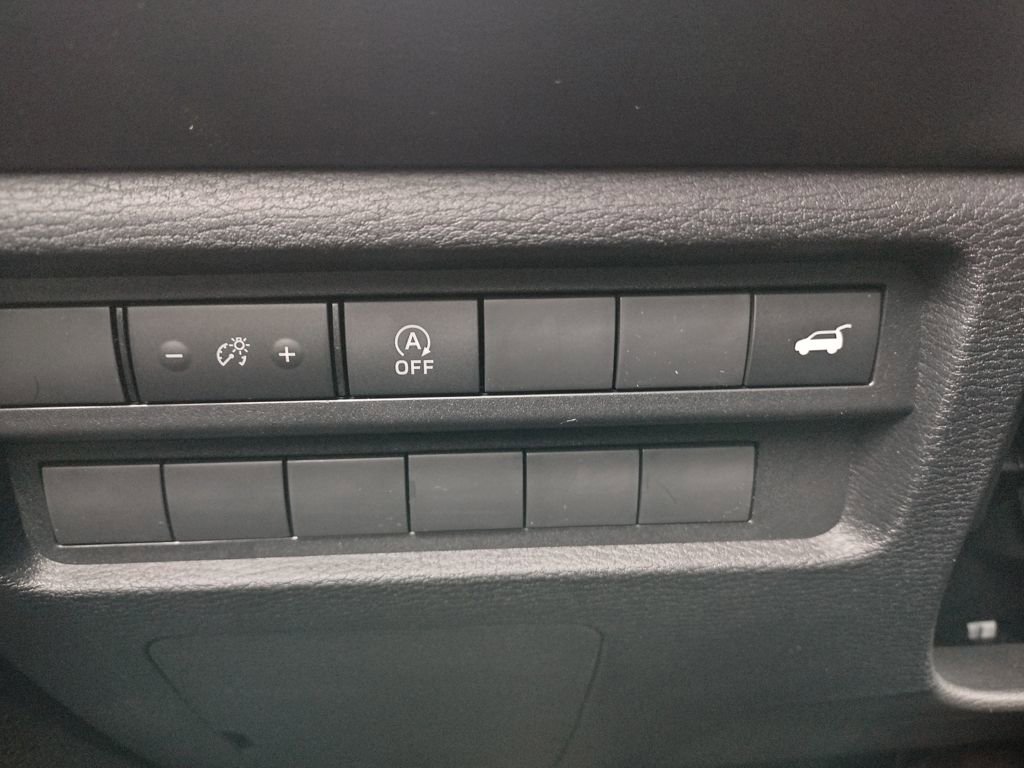 New 2026 Mitsubishi Outlander SE image 19