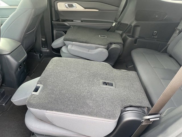 New 2026 Ford Explorer Active image 59