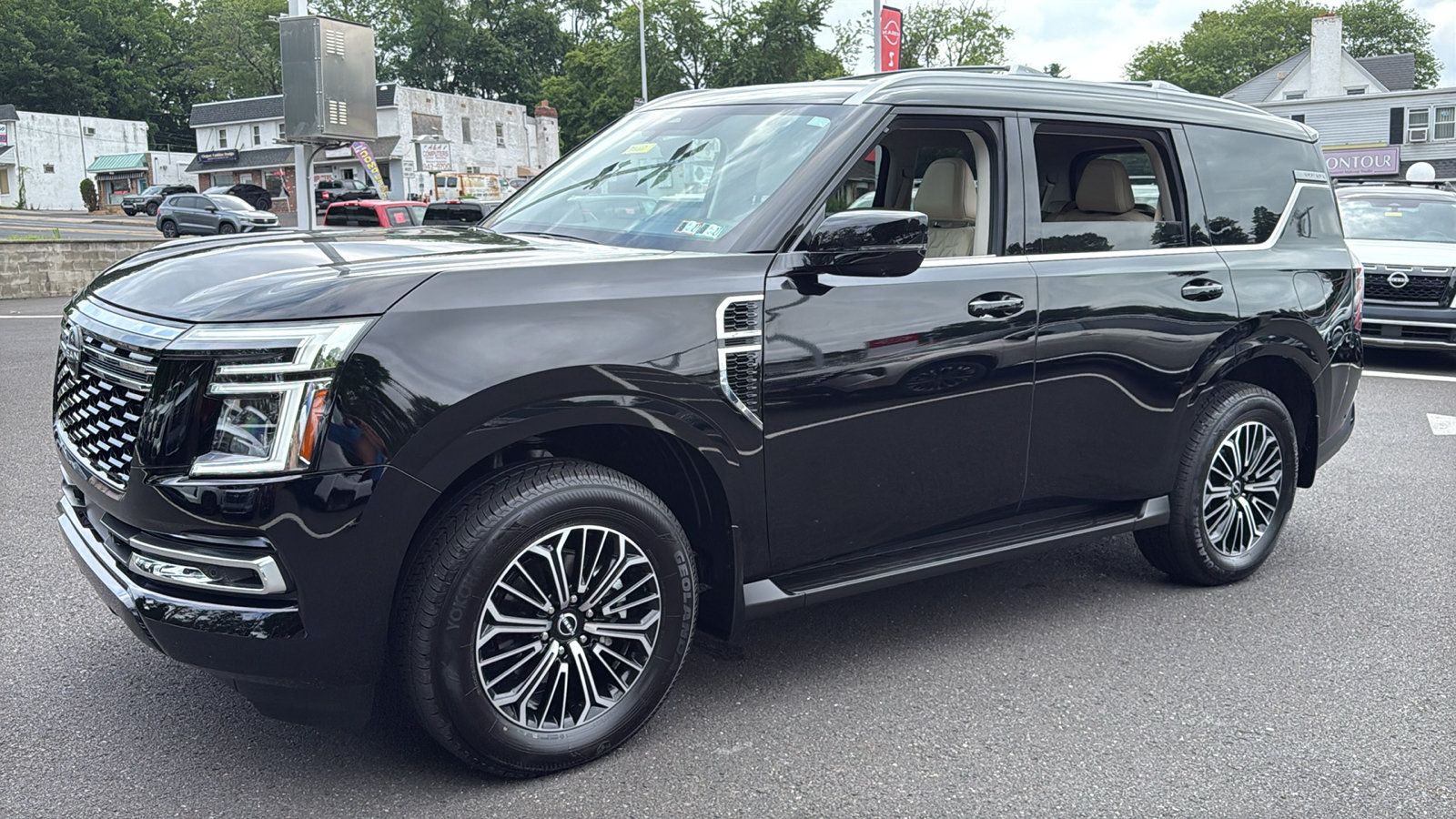 Certified 2026 Nissan Armada Platinum AWD/4WD image 3
