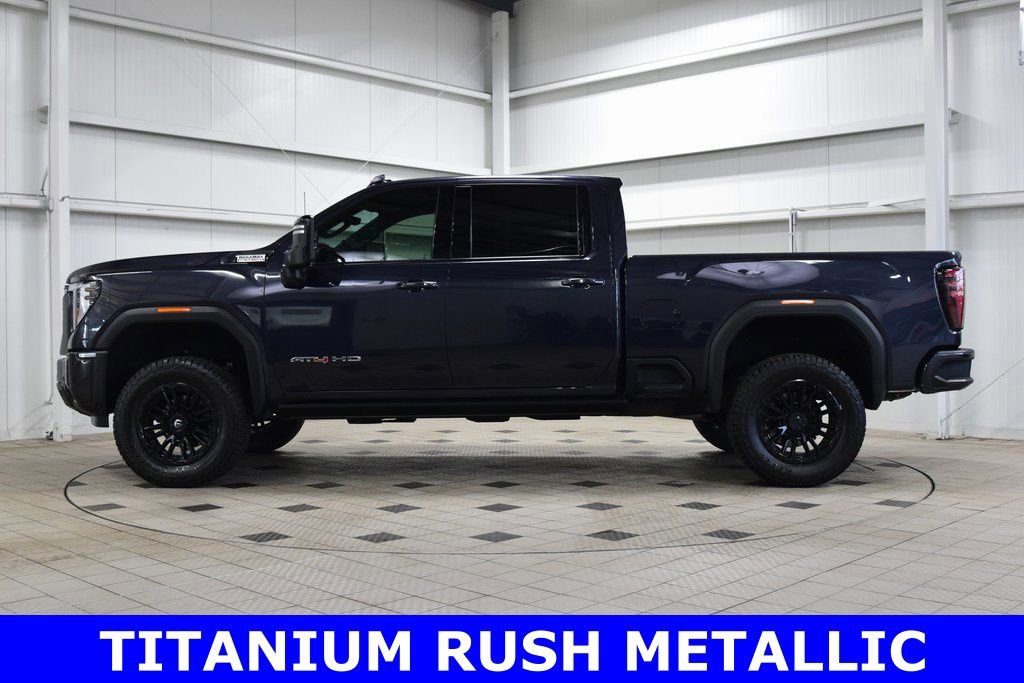 Used 2024 GMC Sierra 2500 AT4 w/ AT4 Premium Plus Package image 4