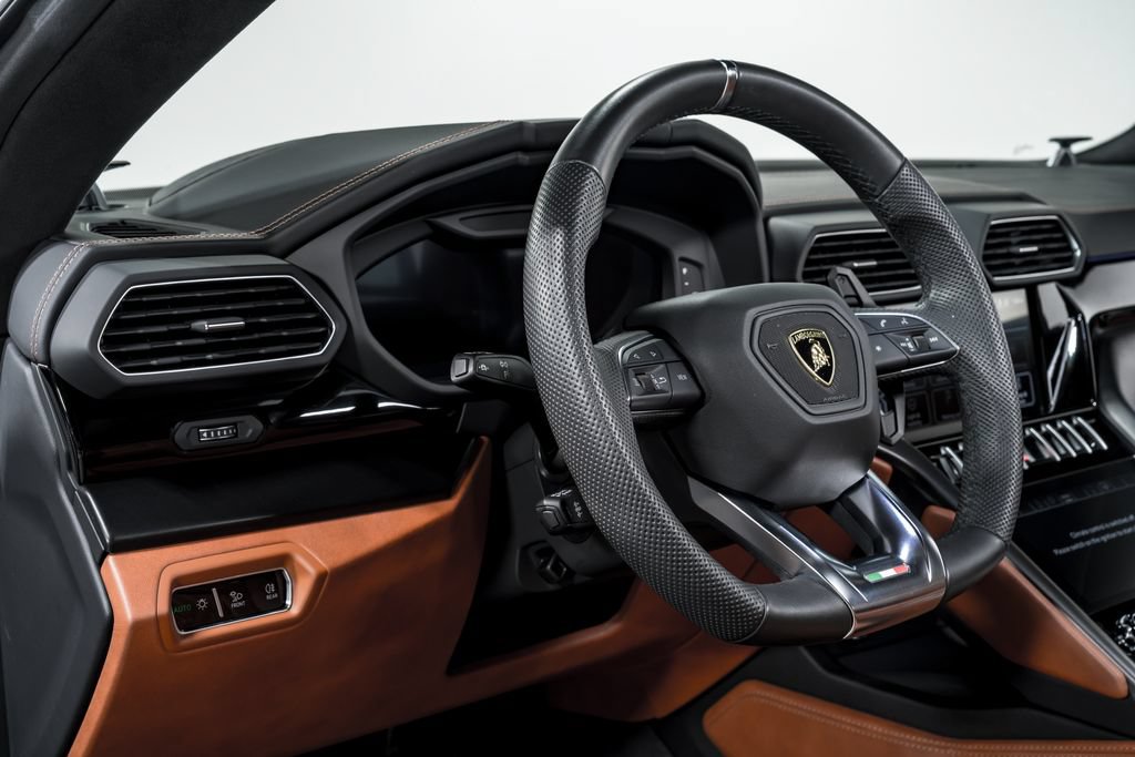 Used 2023 Lamborghini Urus S AWD/4WD image 14