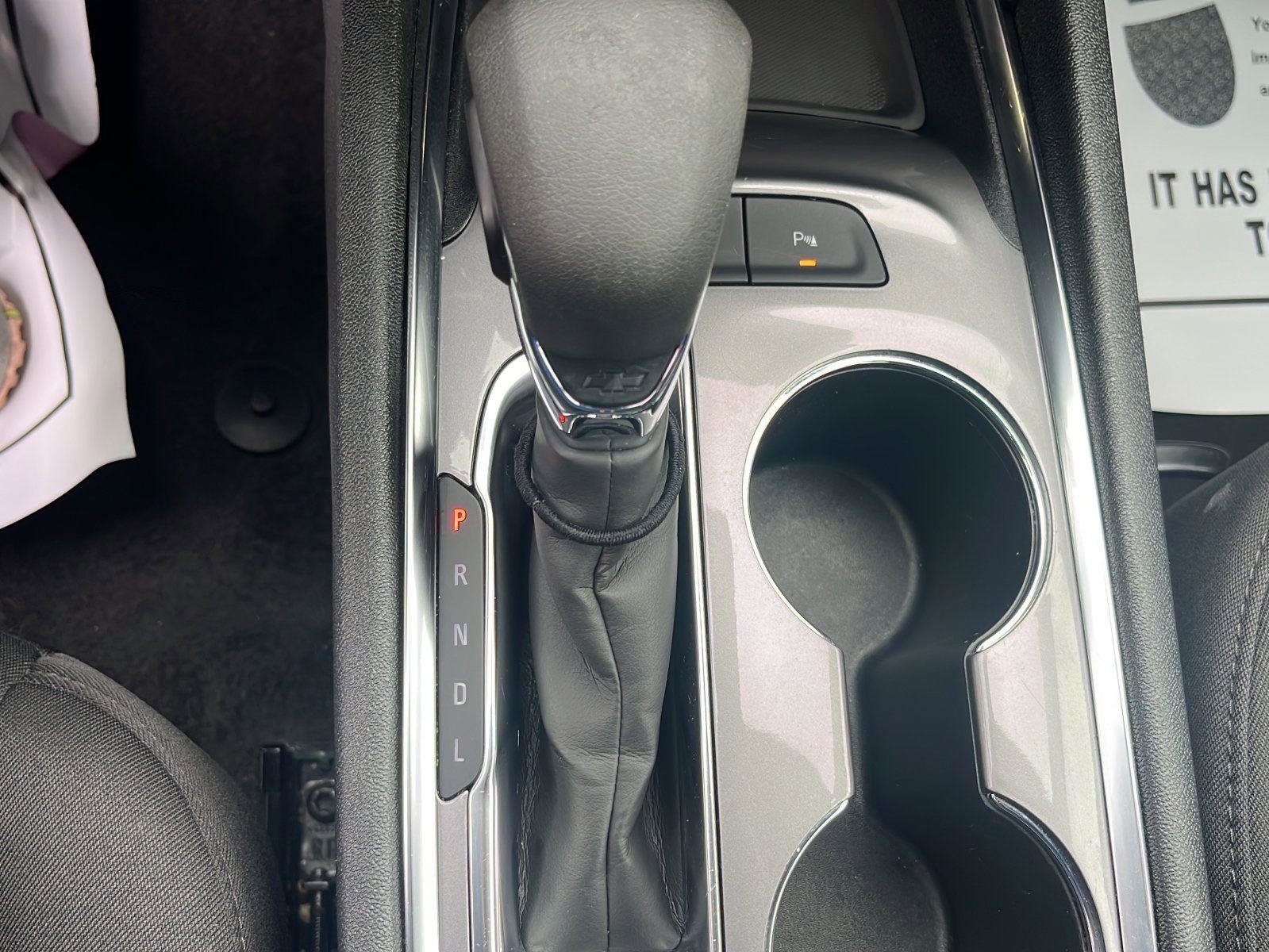 Used 2024 Chevrolet Malibu LT image 19