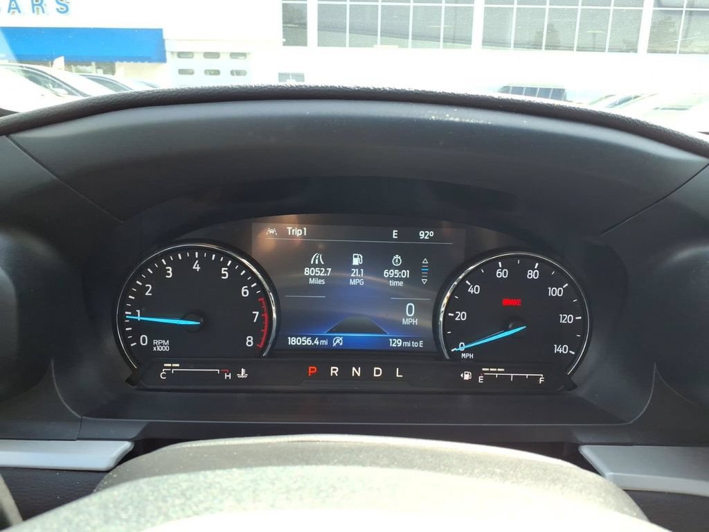 Used 2024 Ford Explorer XLT w/ Equipment Group 202A AWD/4WD image 19