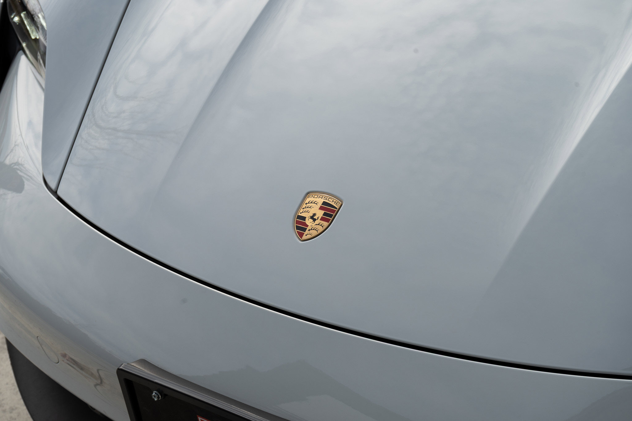 Used 2020 Porsche Taycan 4S image 15