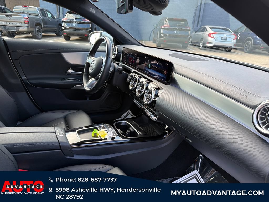 Used 2025 Mercedes-Benz CLA 250 4MATIC image 39