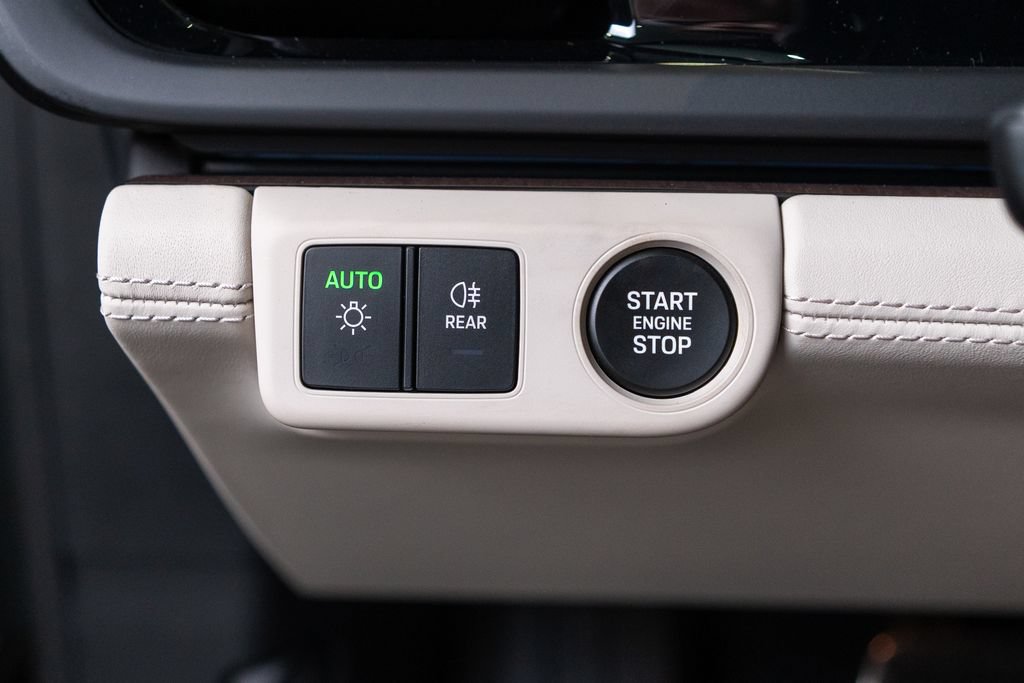 New 2026 Porsche Panamera 4 E-Hybrid AWD/4WD image 23