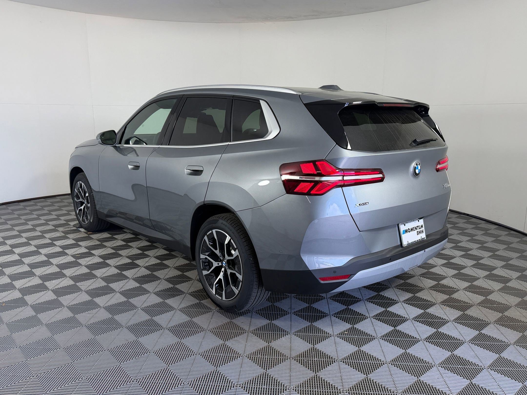 Used 2026 BMW X3 xDrive30i AWD/4WD image 3