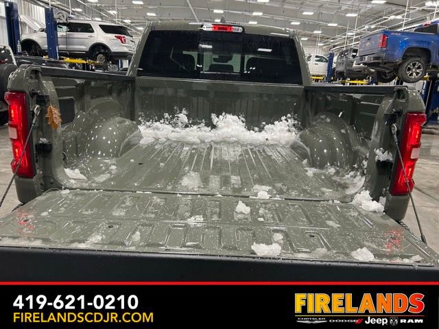New 2026 RAM 1500 4x4 Crew Cab image 21