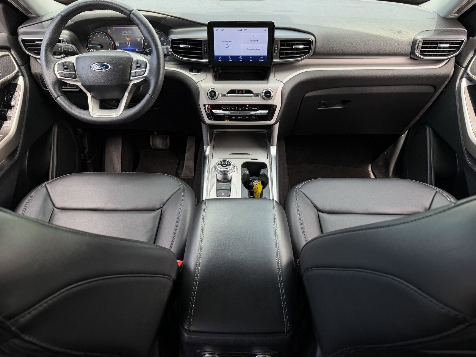 Used 2023 Ford Explorer XLT w/ Equipment Group 202A image 6