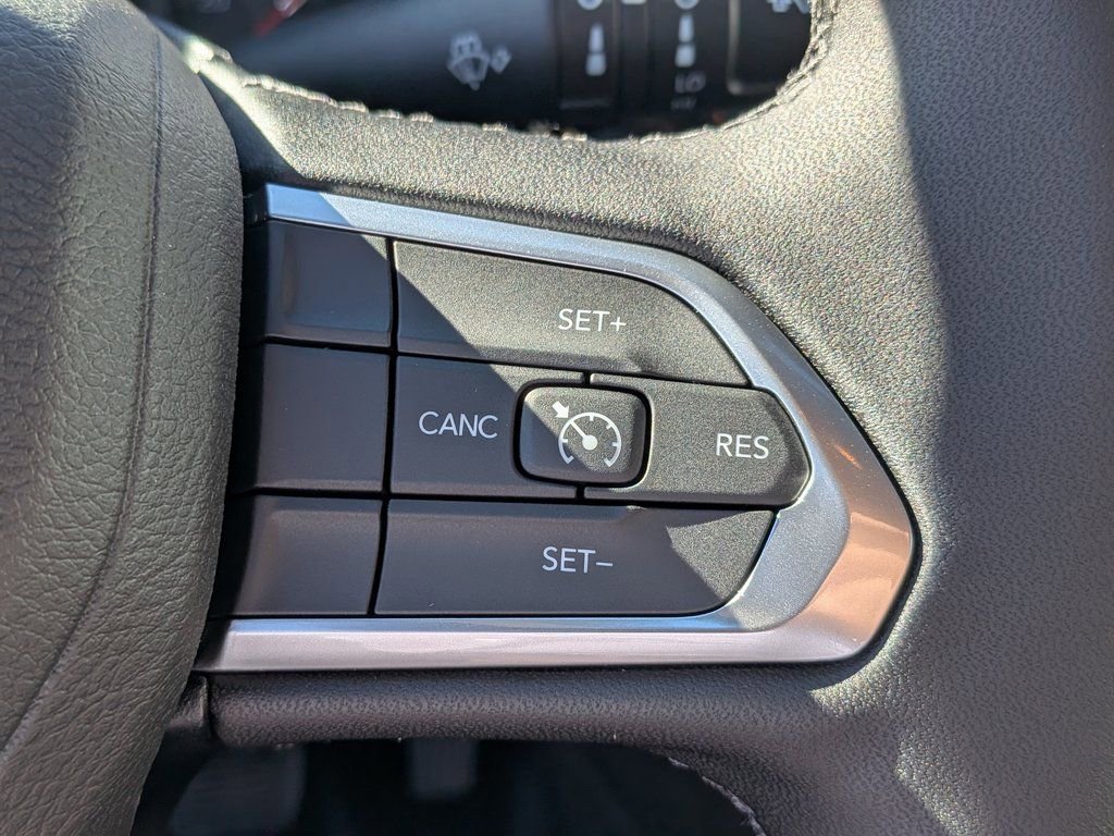 New 2026 Jeep Compass Latitude image 17