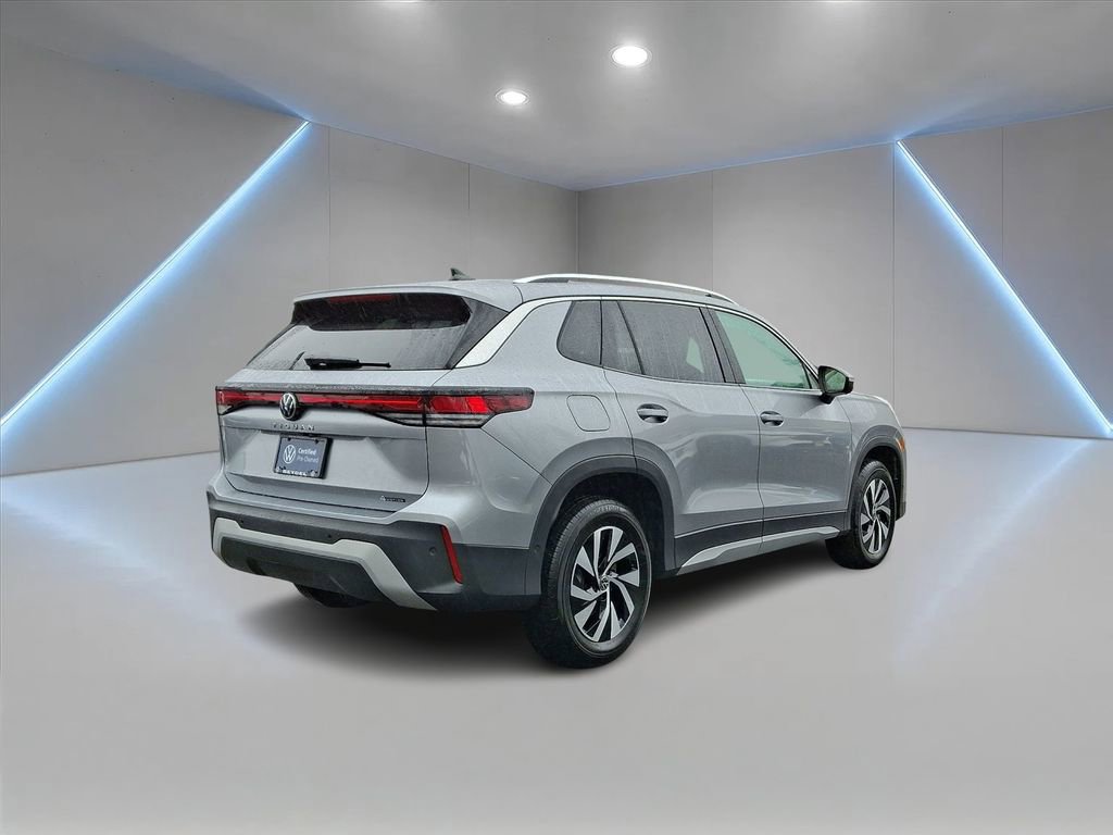 Used 2025 Volkswagen Tiguan S image 5