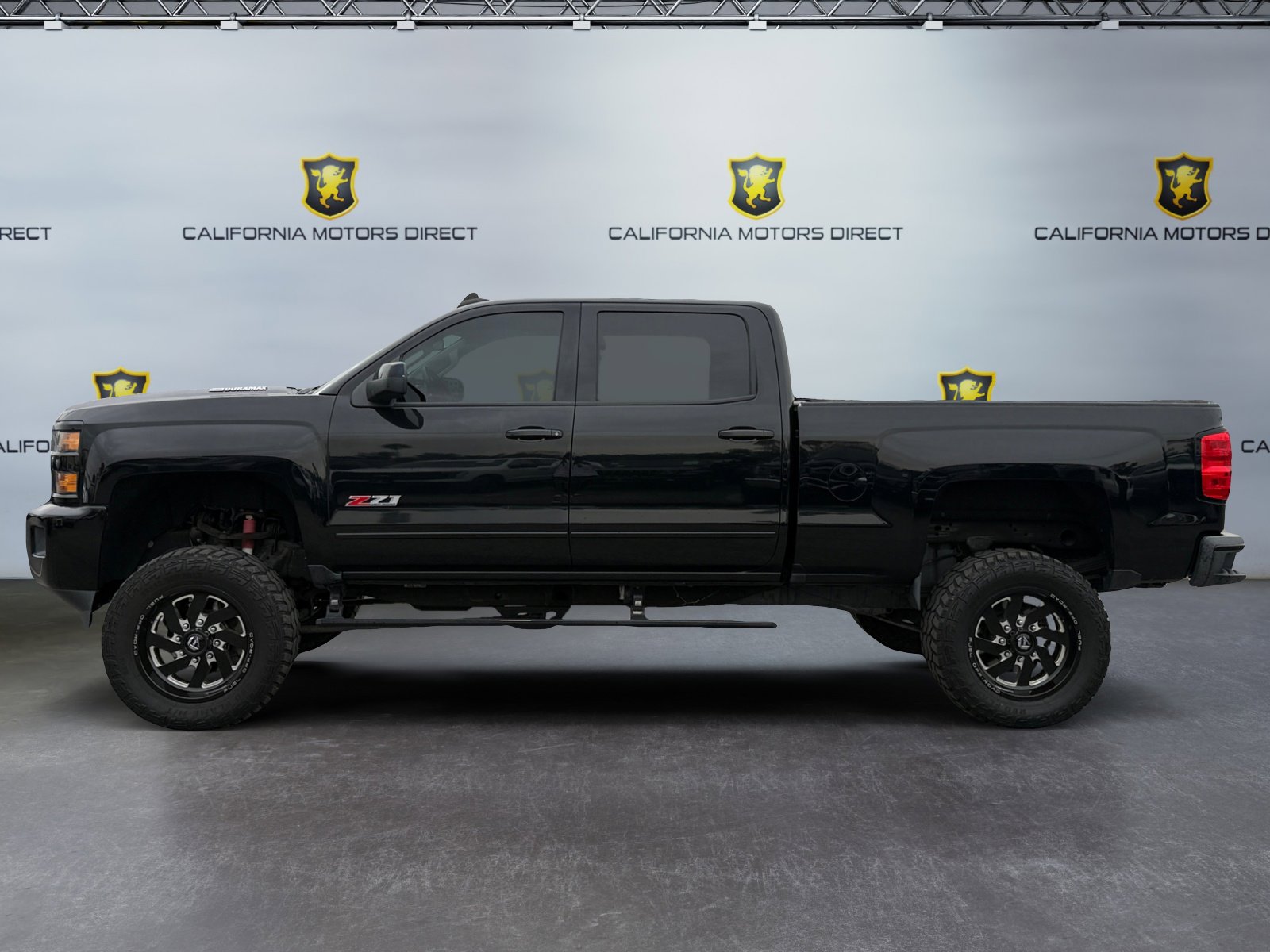 Used 2016 Chevrolet Silverado 2500 LT w/ Midnight Edition image 2