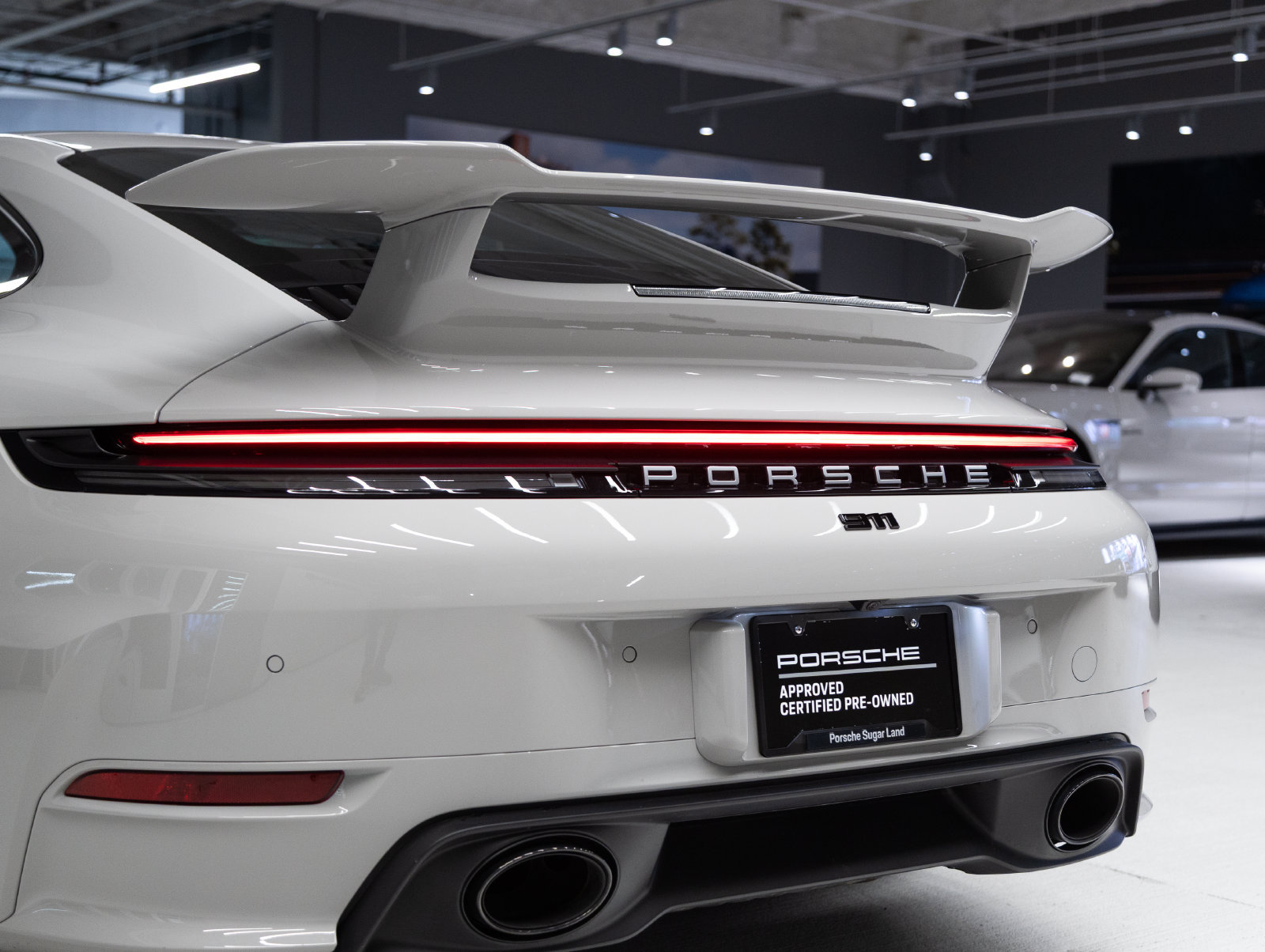 Certified 2025 Porsche 911 Carrera RWD image 31
