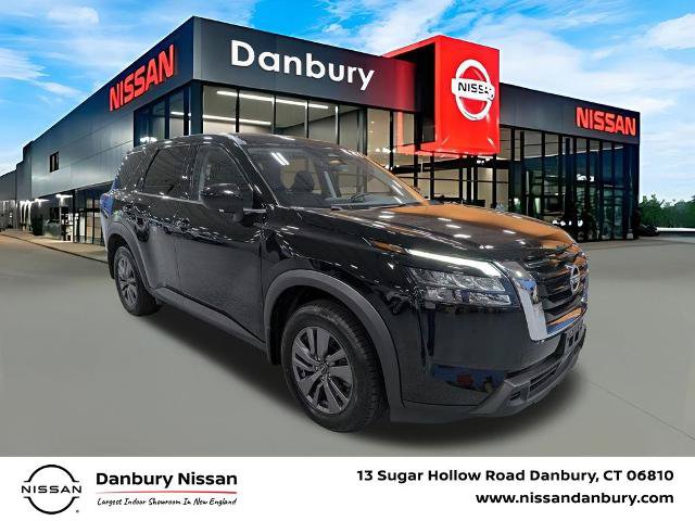 Certified 2024 Nissan Pathfinder S AWD/4WD image 1