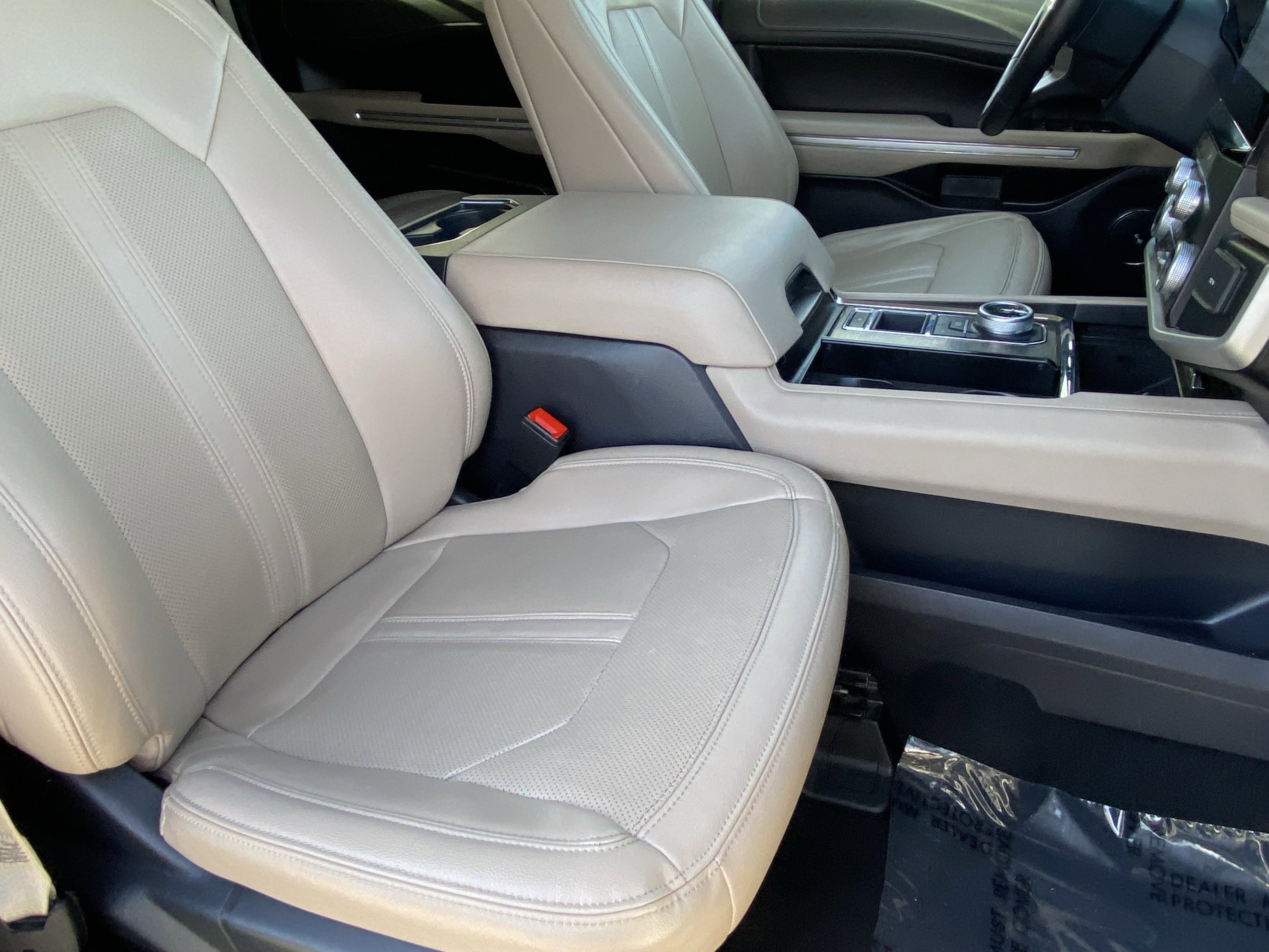 Used 2024 Ford Expedition Max Limited RWD image 10