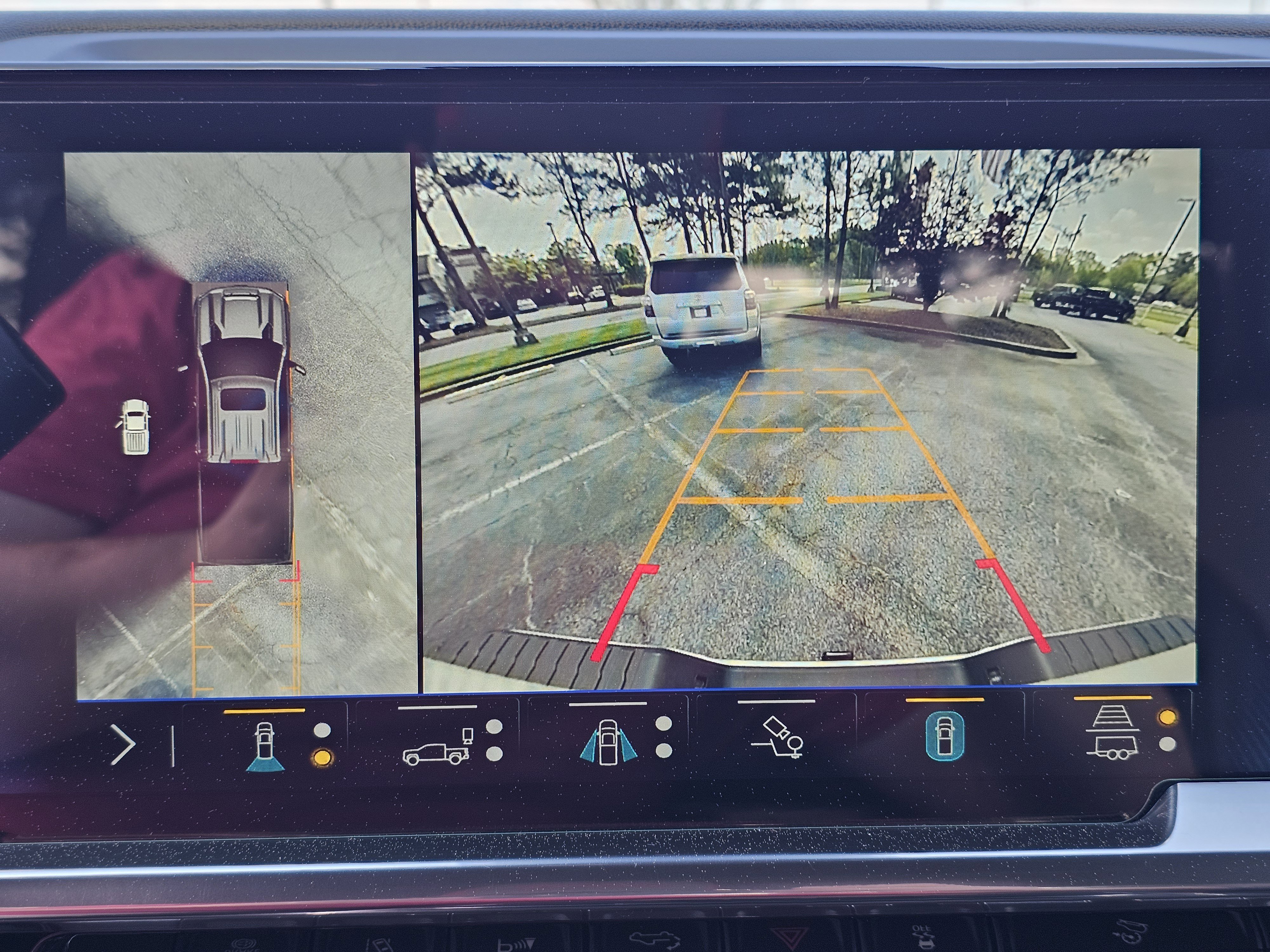 Used 2024 Chevrolet Silverado 3500 High Country w/ High Country Premium Package image 31